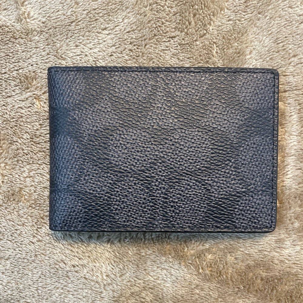 Coach Compact Billfold Wallet In Signature Canvas Black & Gray NWT